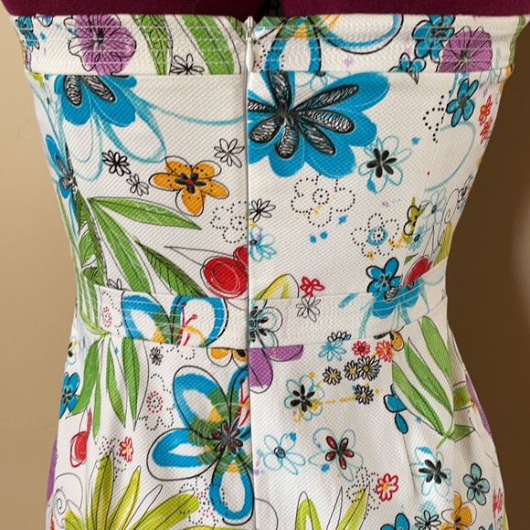 Dress - Simply Gorgeous Size 10 Dress - Like New - Picture 6 of 10